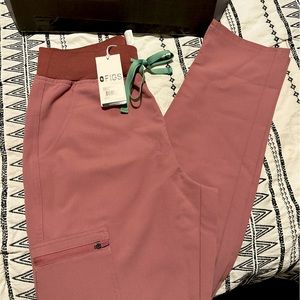 Figs Mineral Mauve NWT pants S Tall